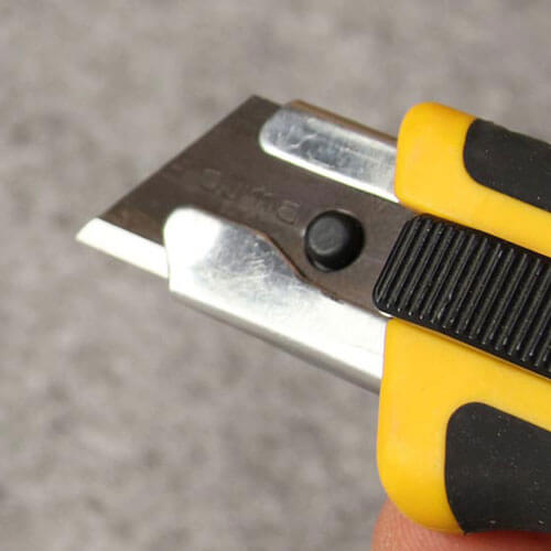 Cuttermesser-Ratgeber-2019-CURT-tools-9mm-Cuttermesser-Schiene