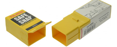 Z002-Klingenbox-für-verbrauchte-stumpfe-Klingen-mit-Abbrechhilfe-Safe-Snap-widerverwendbar-geöffnet-CURT-tools_500