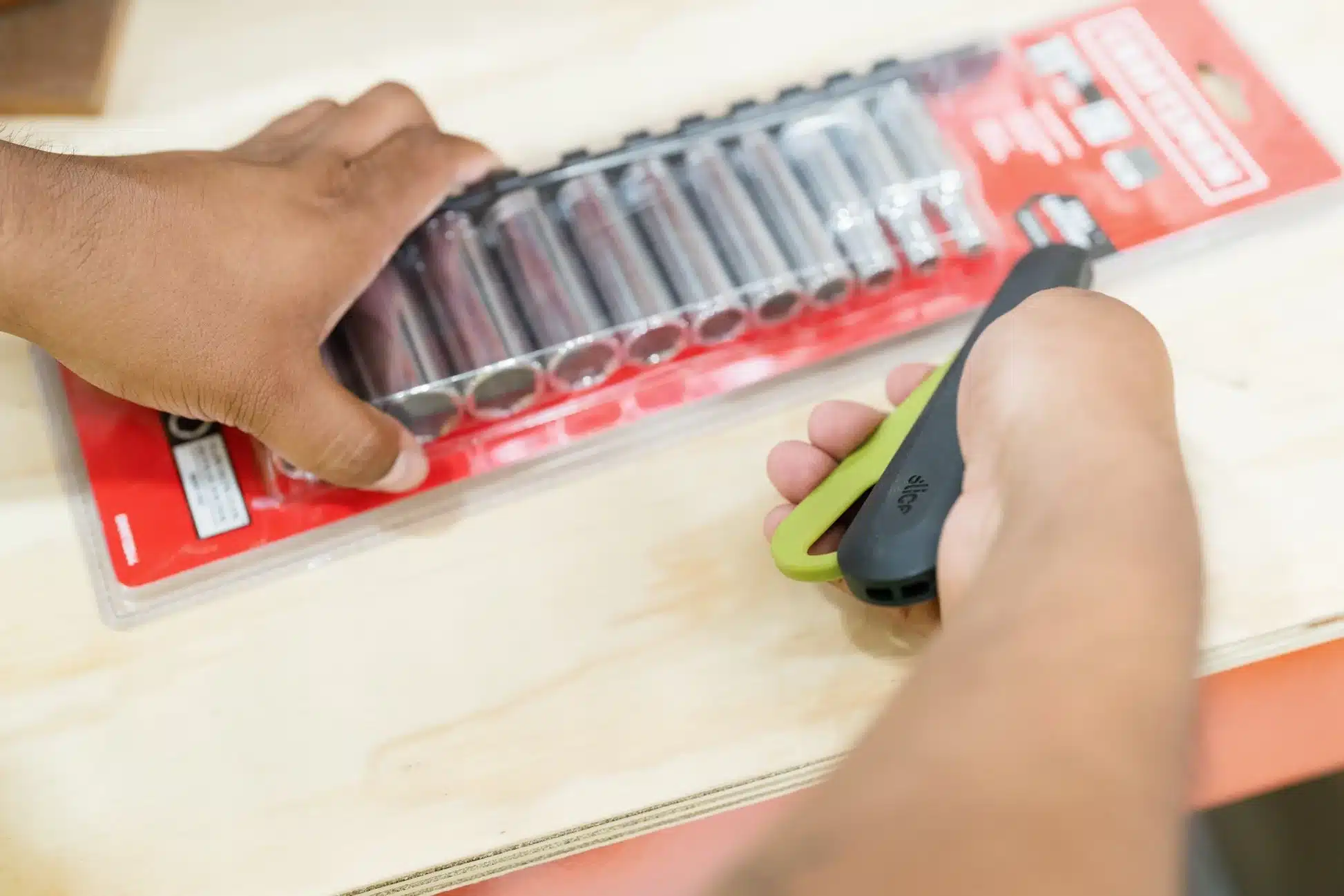 Blisterverpackung — Keramik Sicherheitsmesser 10563 im Einsatz