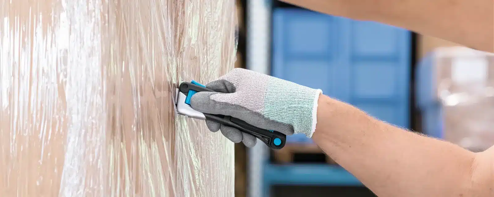 Stretch- & Schrumpffolie — Sicherheitsmesser martor Secupro Maxisafe im Einsatz